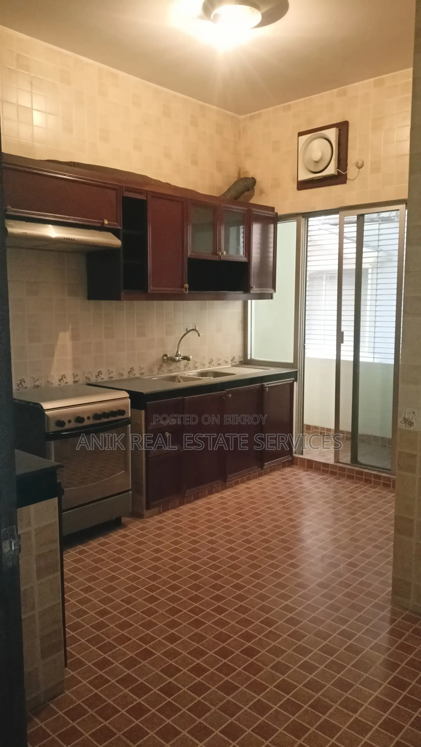Good Quality 3 Bedroom Un Farnised Flat Rent At Gulshan 2