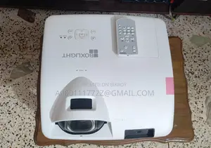Boxlight ANW335STiA short throw DLP brand new Projector made in Japan
