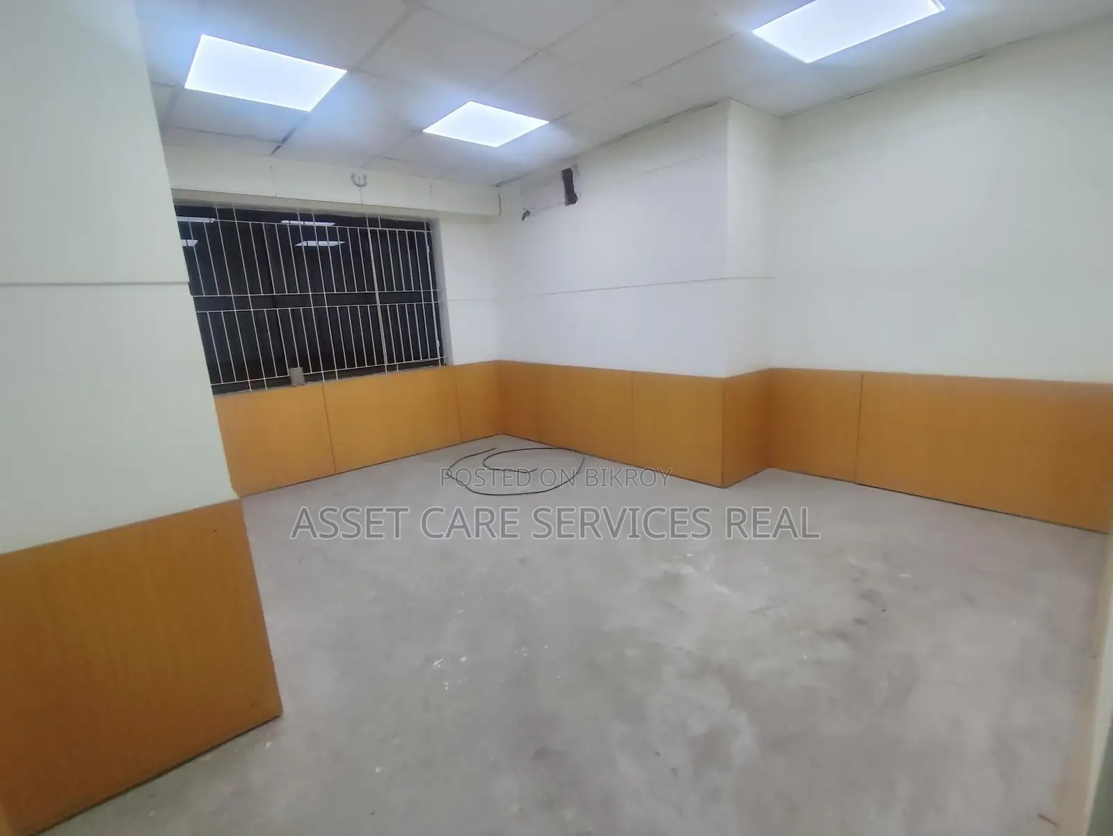 Gulshan-1 Avenue Road 6000Sqft Commercial Office Space Rent