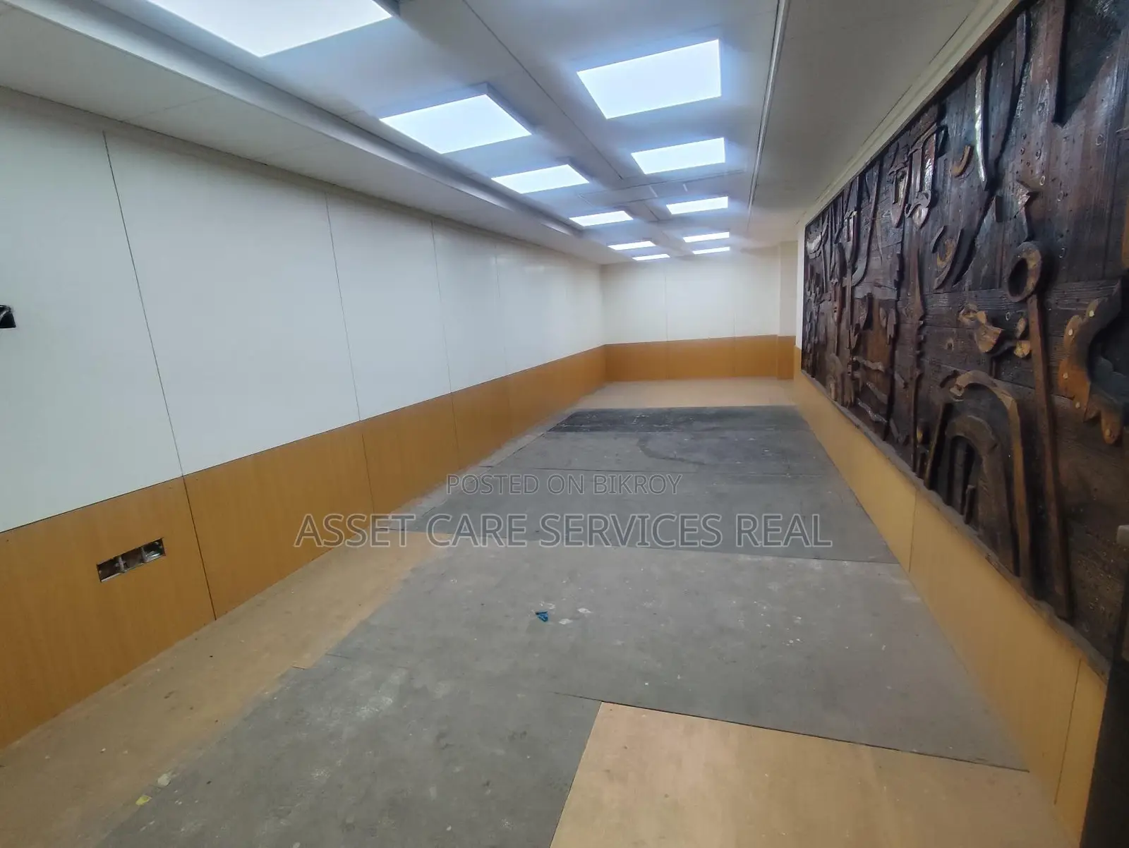 Gulshan-1 Avenue Road 6000Sqft Commercial Office Space Rent