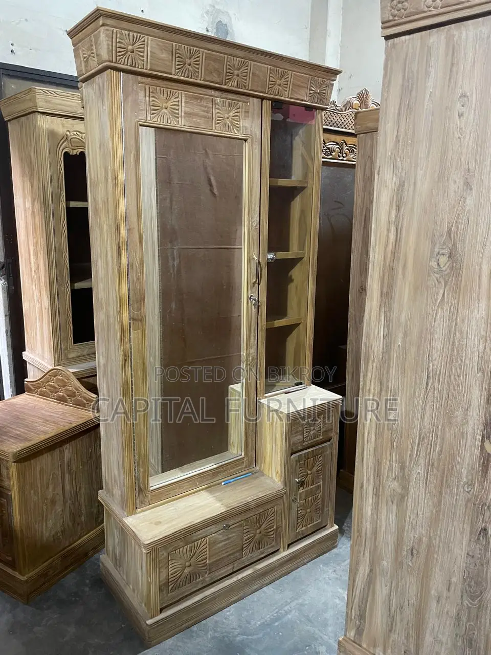 Dressing Table for Sale