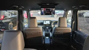 Toyota Voxy Hybrid S-Z 4 Grade 2023