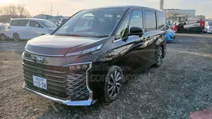 Toyota Voxy Hybrid S-Z 4 Grade 2023