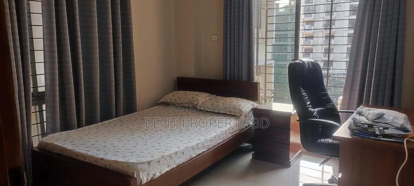 Gulshan 3 Bed Fully Furnished Apartment Rent
