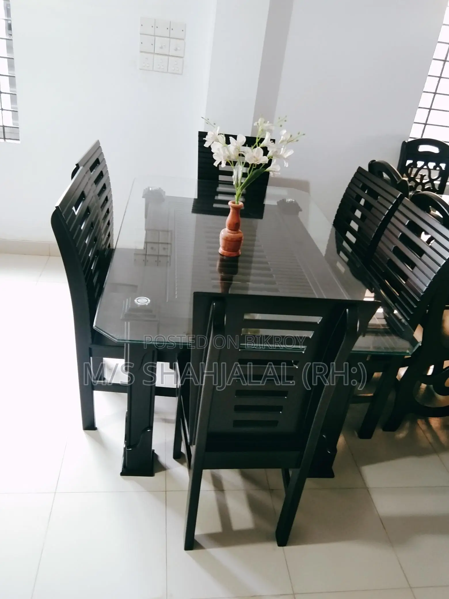 Dining Table Shutter Design. 6 Chairs