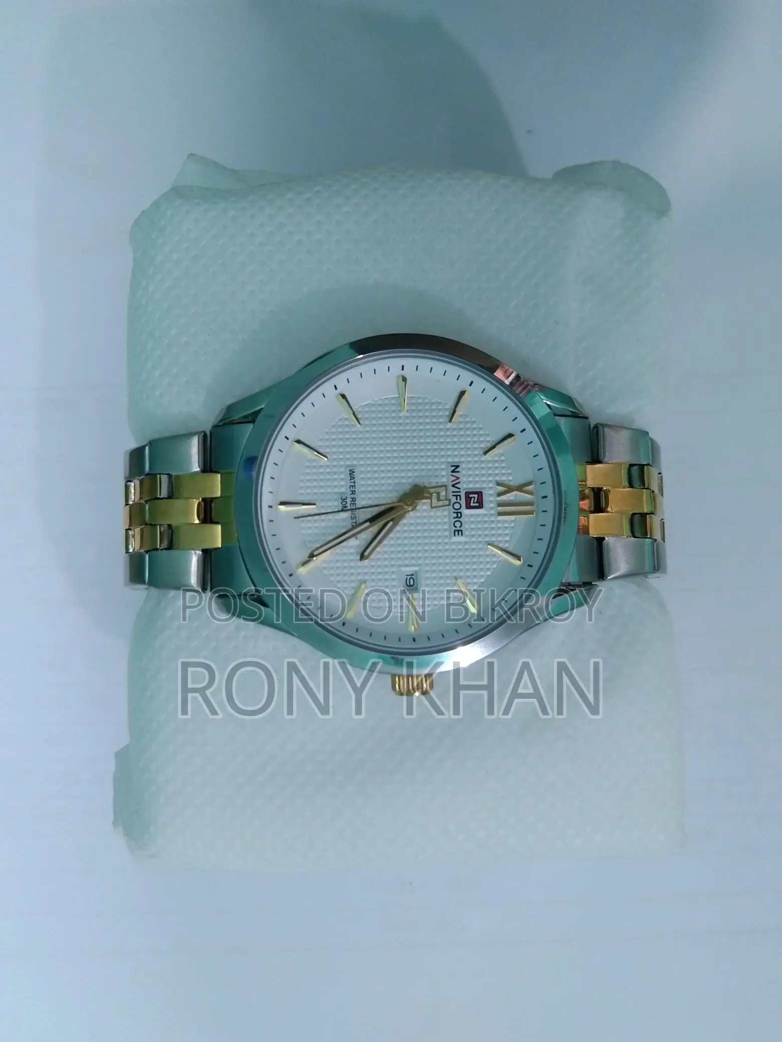 Analogue Watch for sale
