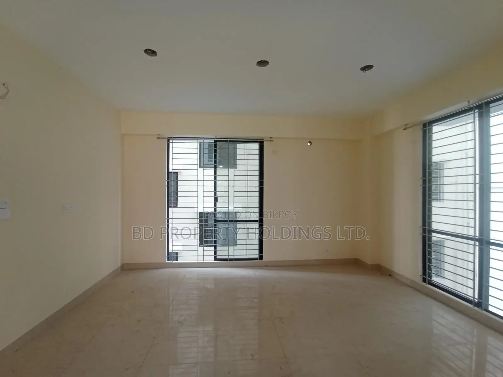 2000 SFT Luxurious Brand New Ready Flat for Rent in Bashundhara