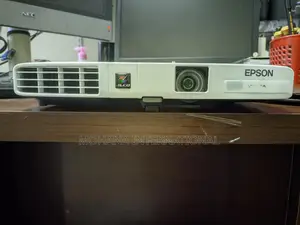 Epson Eb 1771w projector