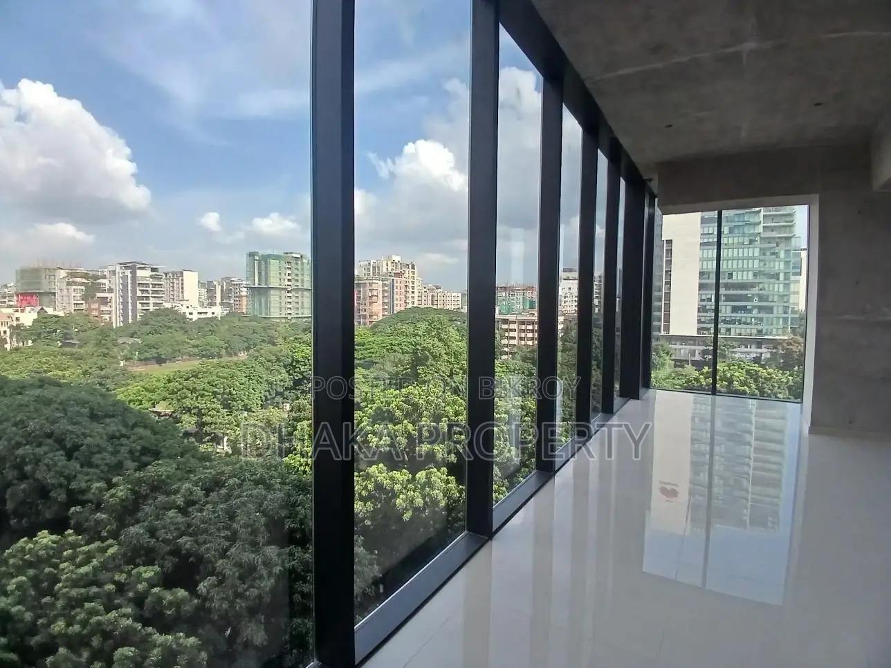 Office Brand New Luxurious Space3000SqFt. Rent at Gulshan 2