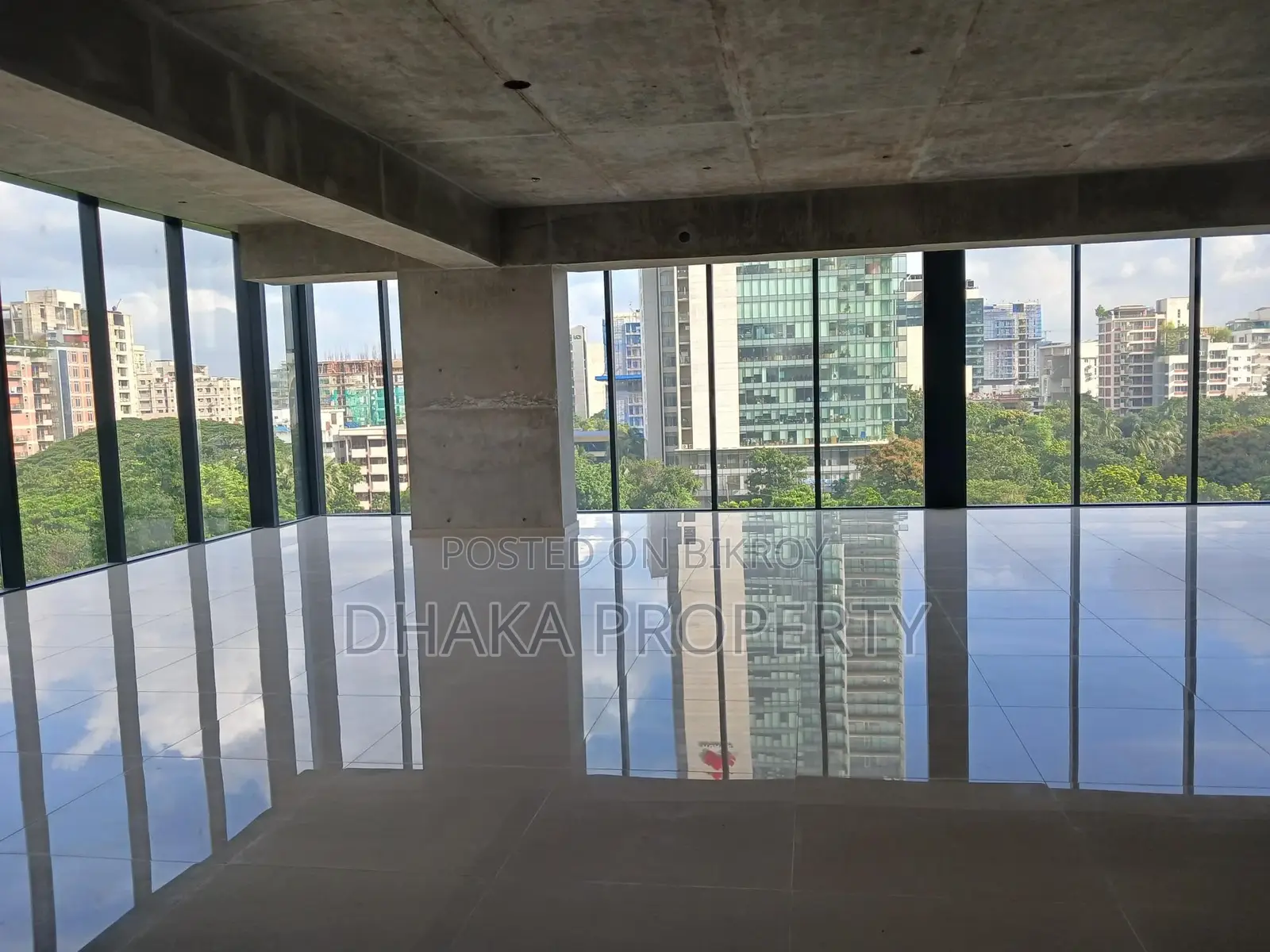 Office Brand New Luxurious Space3000SqFt. Rent at Gulshan 2