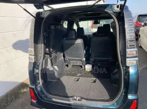 Toyota Voxy ZS KIRAMIKI BLACK 2021