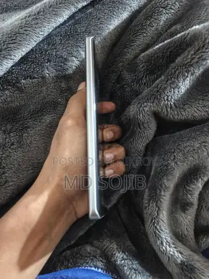 Realme GT 6T 8/256 (Used)