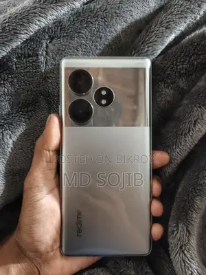 Realme GT 6T 8/256 (Used)