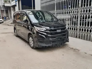 Toyota Noah 1DOOR KEY START 2020