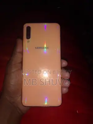 Samsung Galaxy A70 (Used)