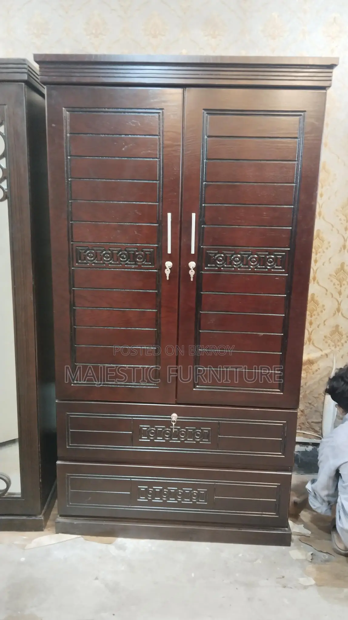 নতুন আলমিরা কানাডিয়ান ওক ভিনিয়ার। মডেল # ৬২২৩