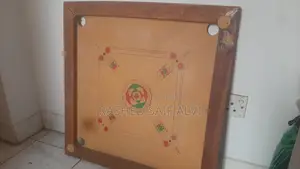 Carrom Board 30 Inch.