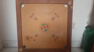 Carrom Board 30 Inch.