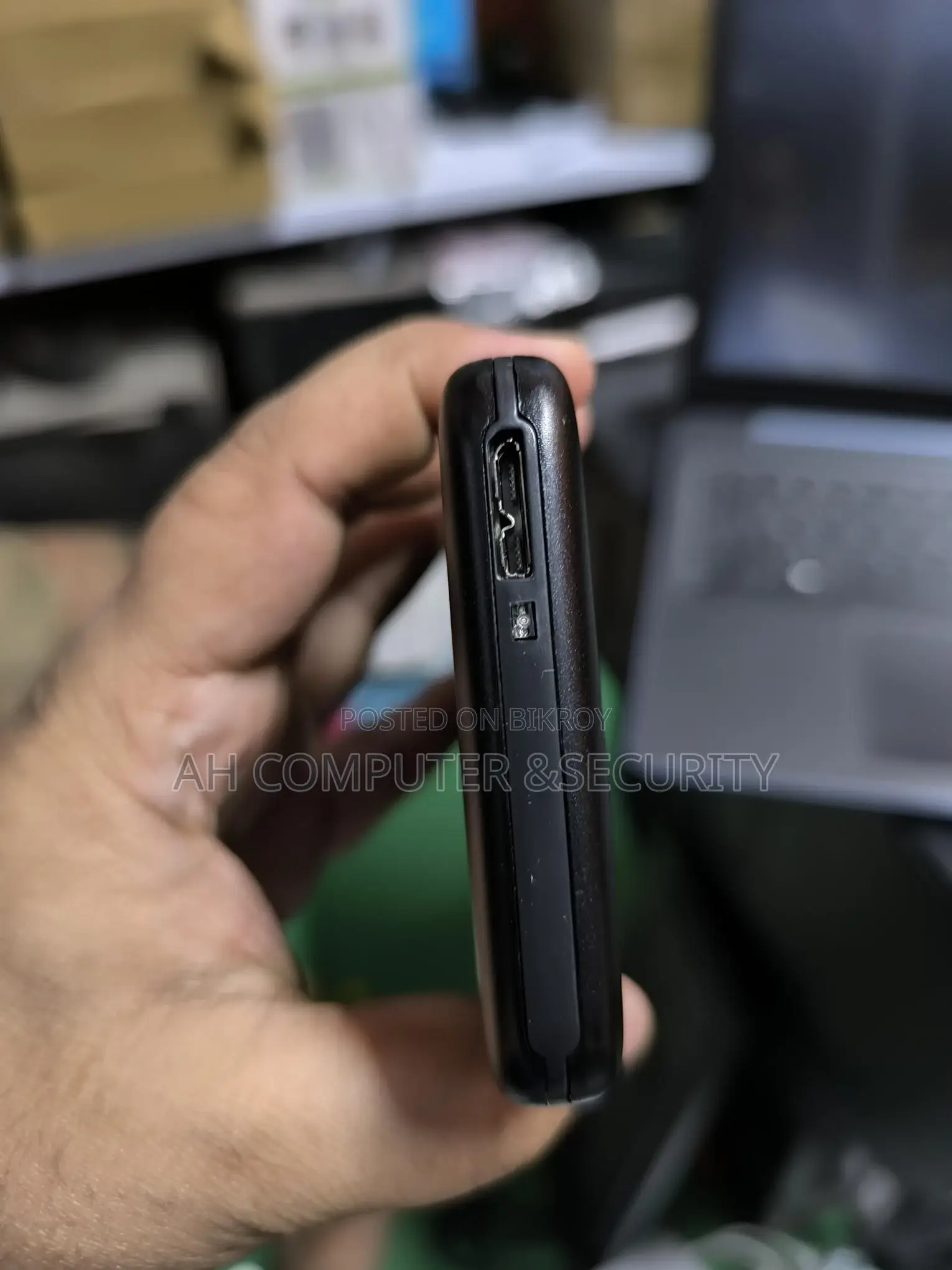SAMSUNG 1TB PORTABLE HDD 100% HEALTH