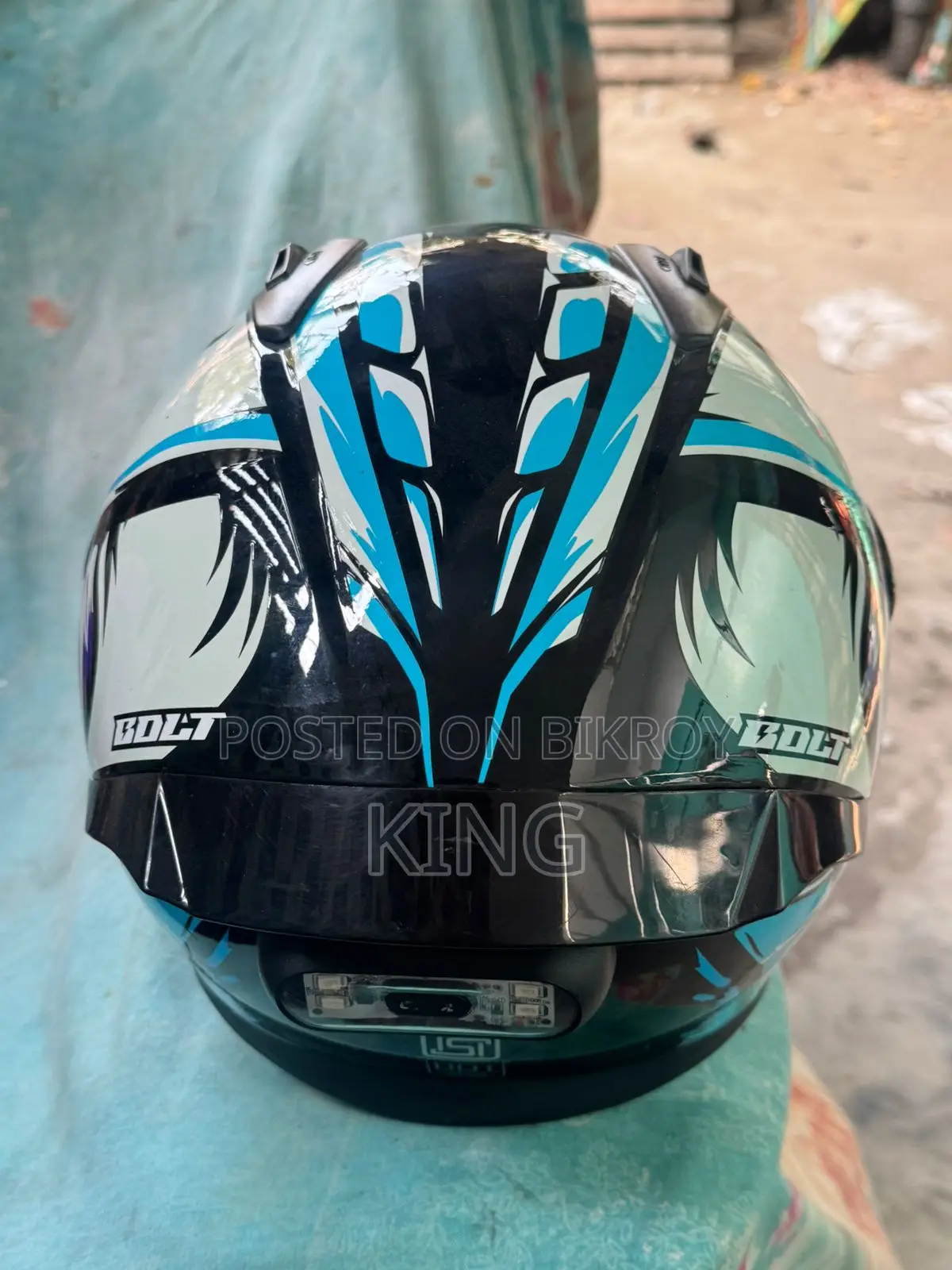ভেগা মডিফাই হেলমেট বিক্রি