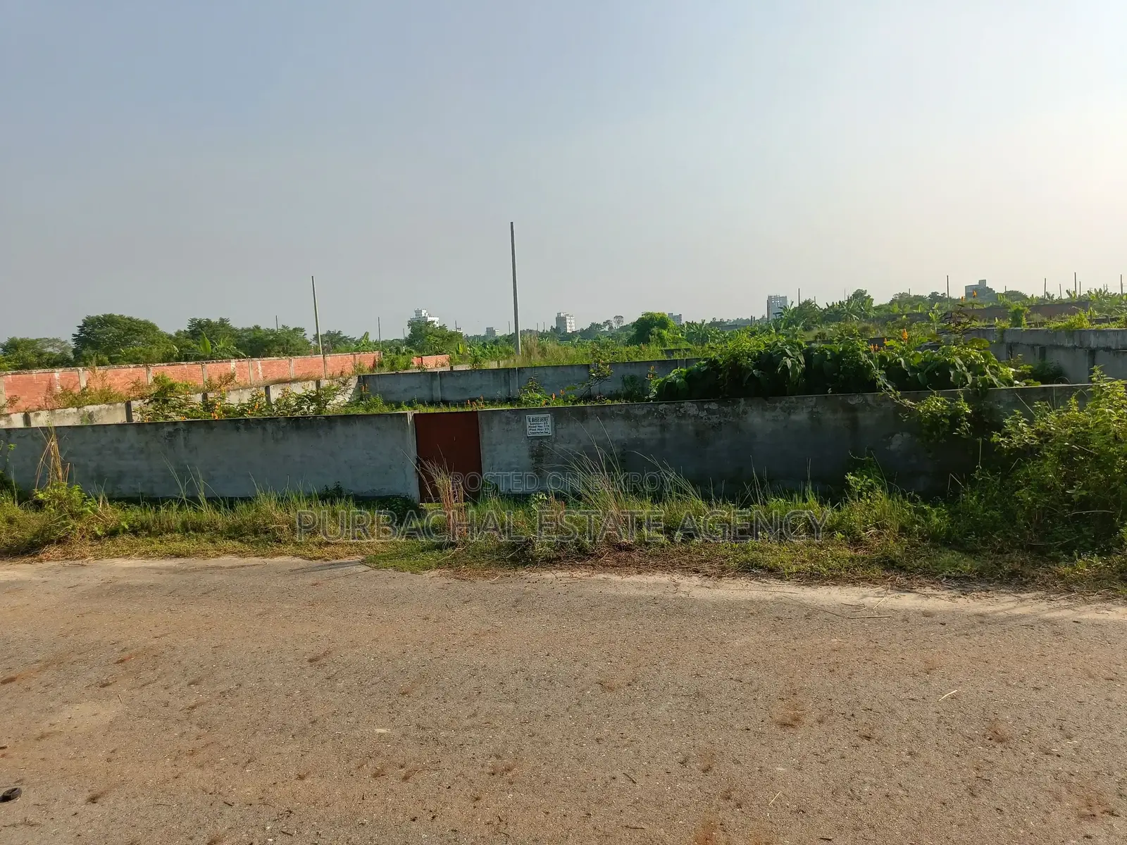 Near Lake View, East Facing, 5 Katha Plot In Sec#10