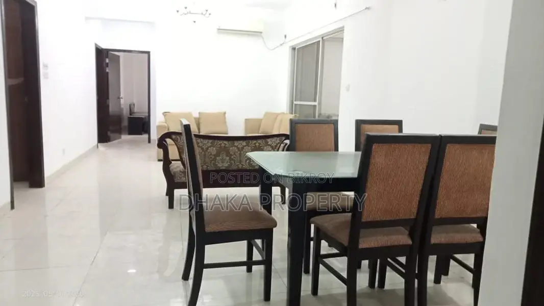 4 Bed 2 Car Parking 2600sqft Flat Rent in Gulshan