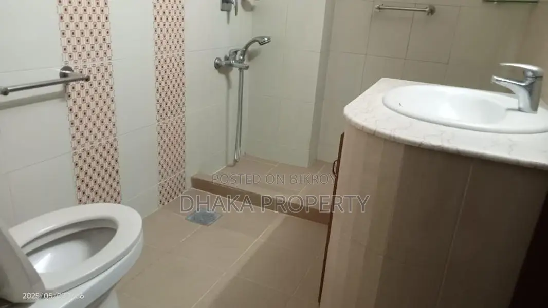 4 Bed 2 Car Parking 2600sqft Flat Rent in Gulshan