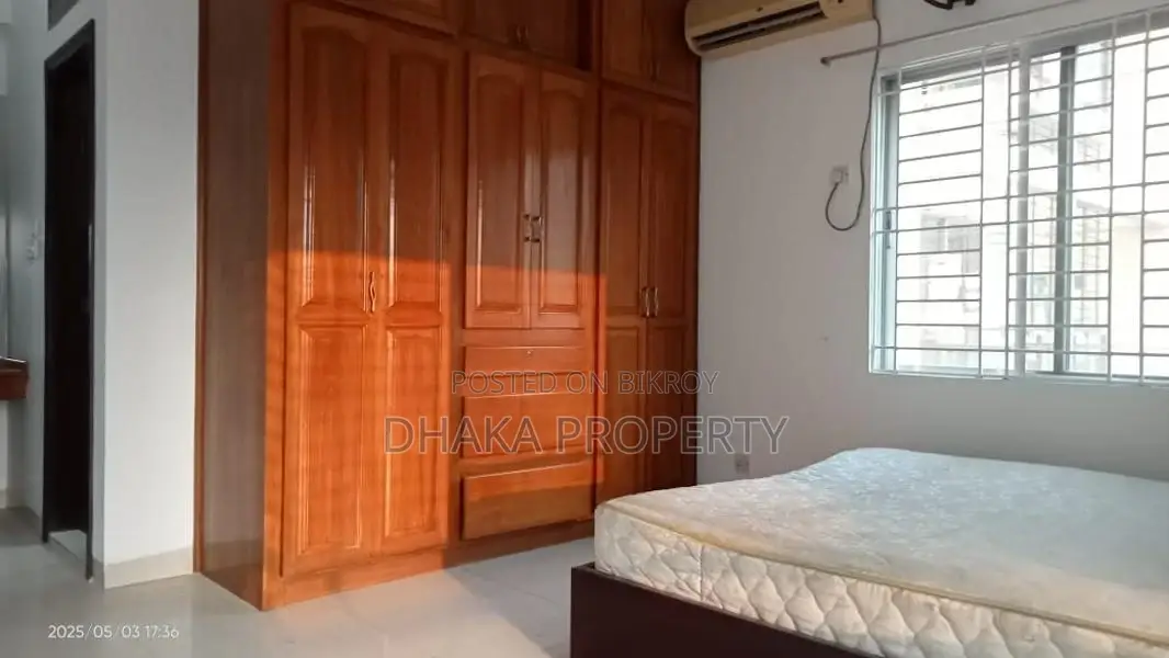 4 Bed 2 Car Parking 2600sqft Flat Rent in Gulshan