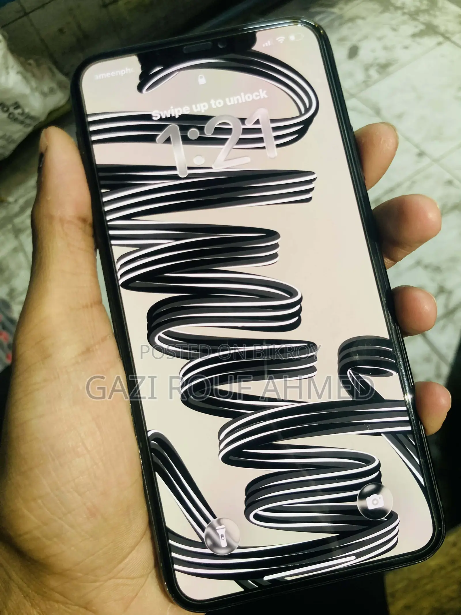 Apple iPhone 11 Pro Max (Used)
