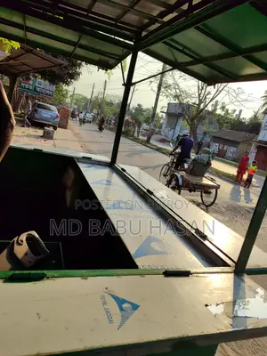 এই দোকান টা বিক্রি হবে লম্বা ৫/৪ আরে
