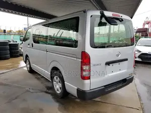 Toyota Hiace DX NON HV 2021