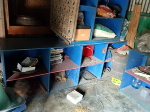 ড্রয়ারসহ ডিসপ্লে র‍্যাক