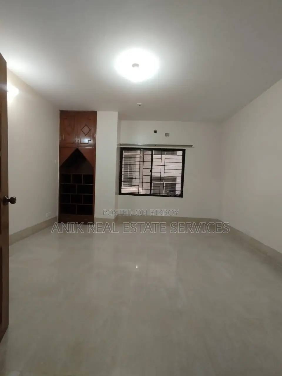 গুলশান ২-এ ২৩০০ বর্গফুটের অফিস স্পেস ভাড়া