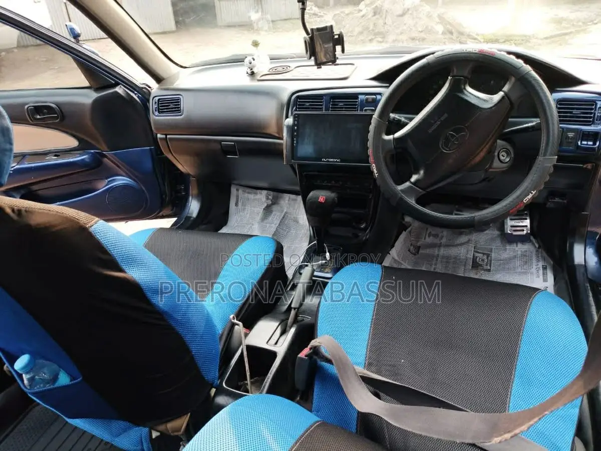 Toyota Corolla . 1997