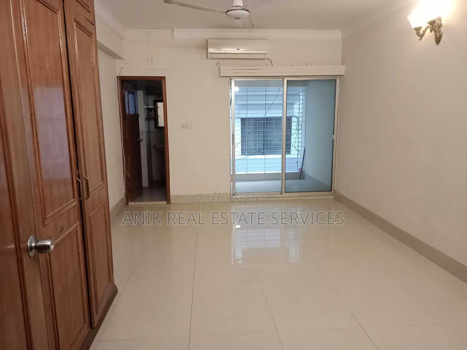 Good Quality 4 Bedroom Semi Furnished Flat Rent In Gulshan