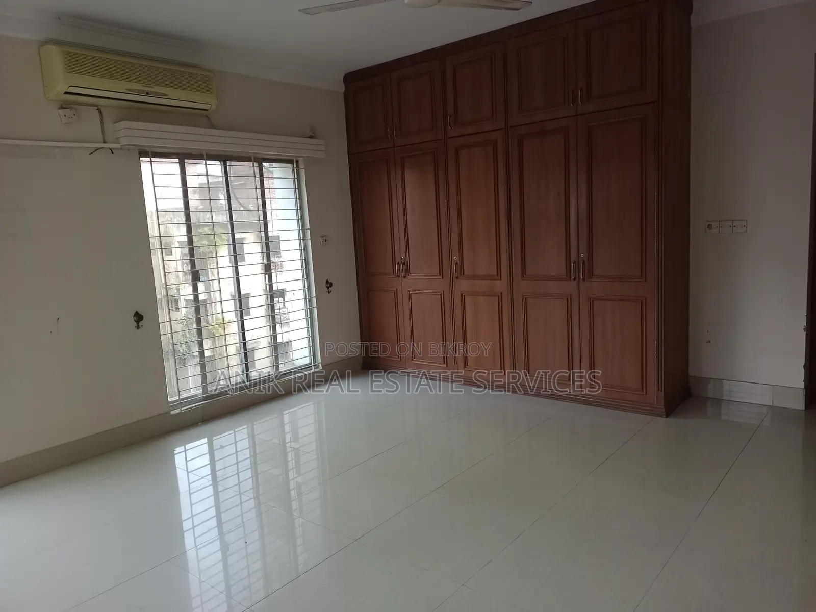 Good Quality 4 Bedroom Semi Furnished Flat Rent In Gulshan