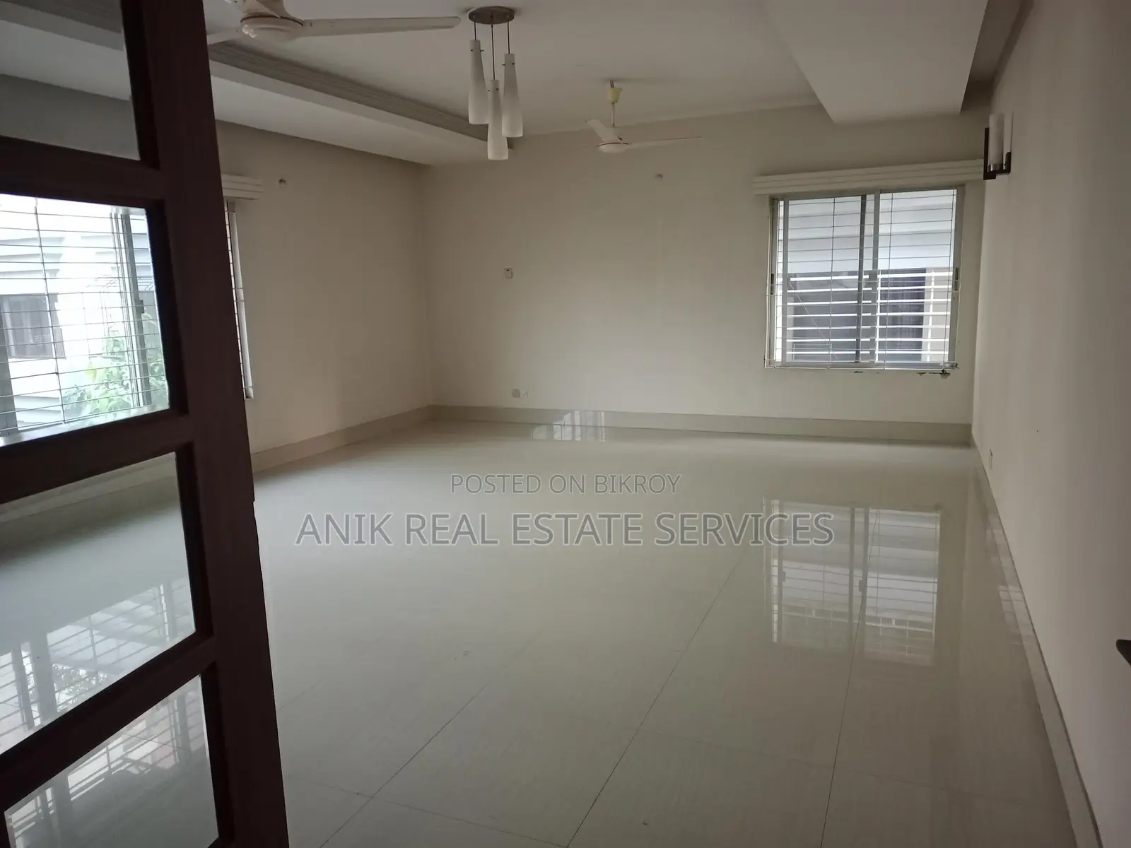 Good Quality 4 Bedroom Semi Furnished Flat Rent In Gulshan