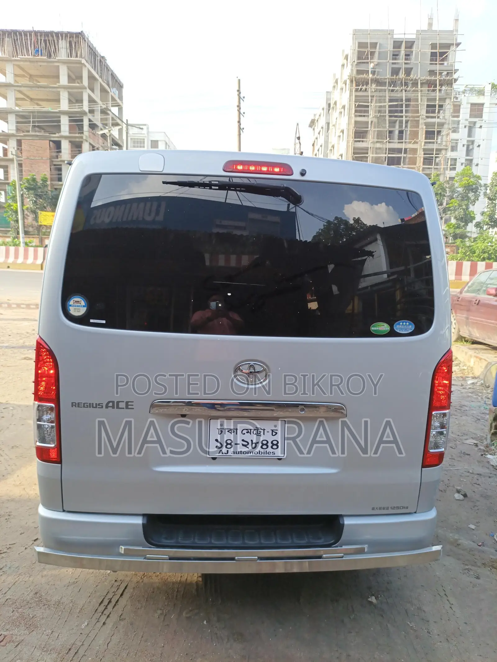 Toyota Hiace . 2020