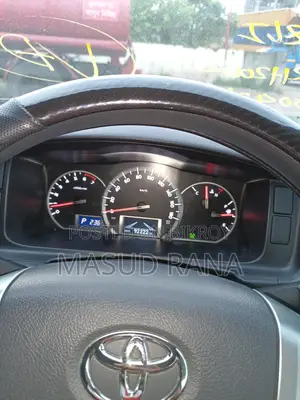 Toyota Hiace . 2020