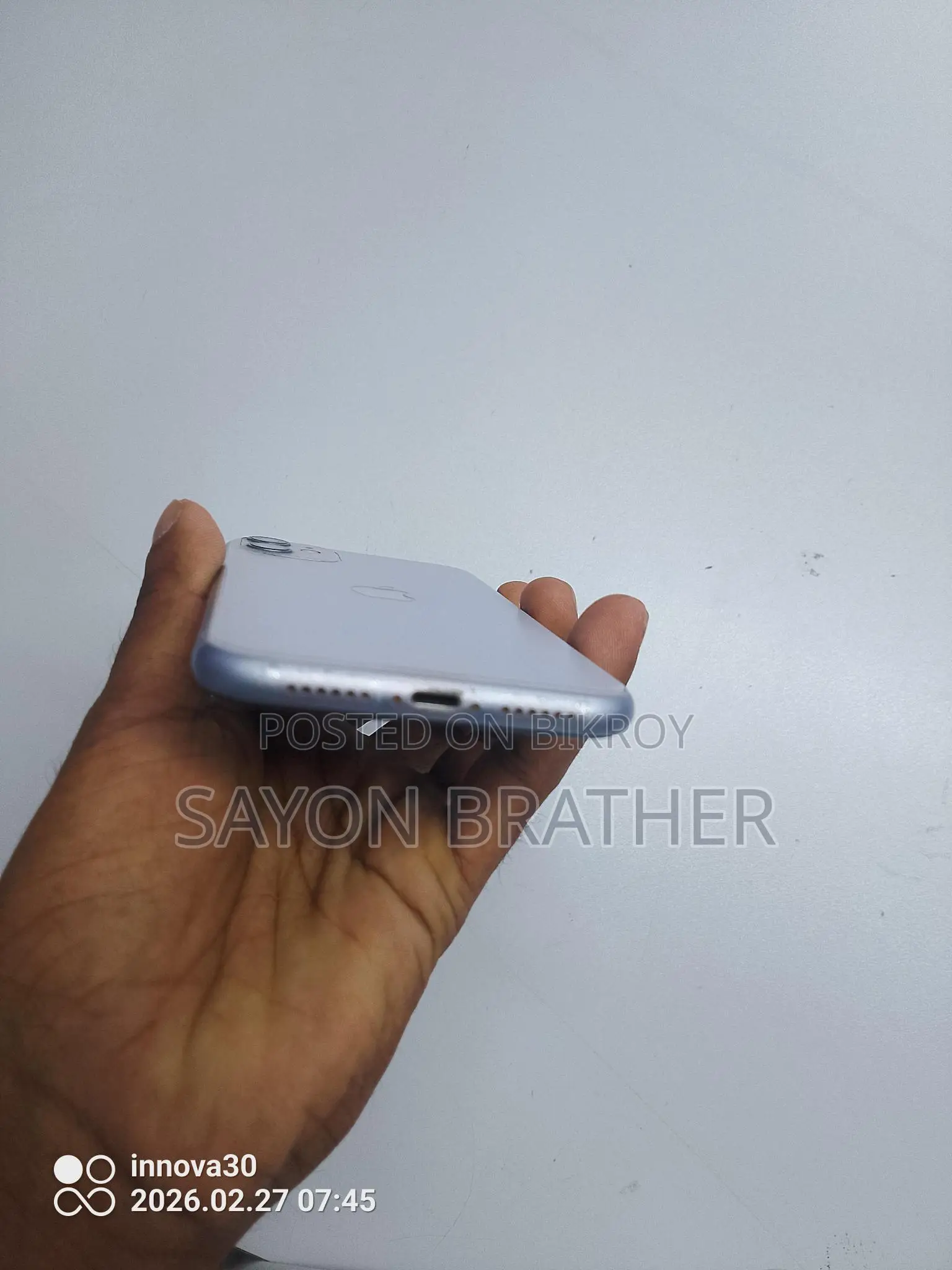 Apple iPhone 11 (Used)