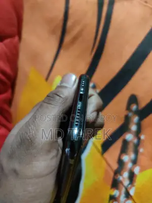 Apple iPhone XS (Used)