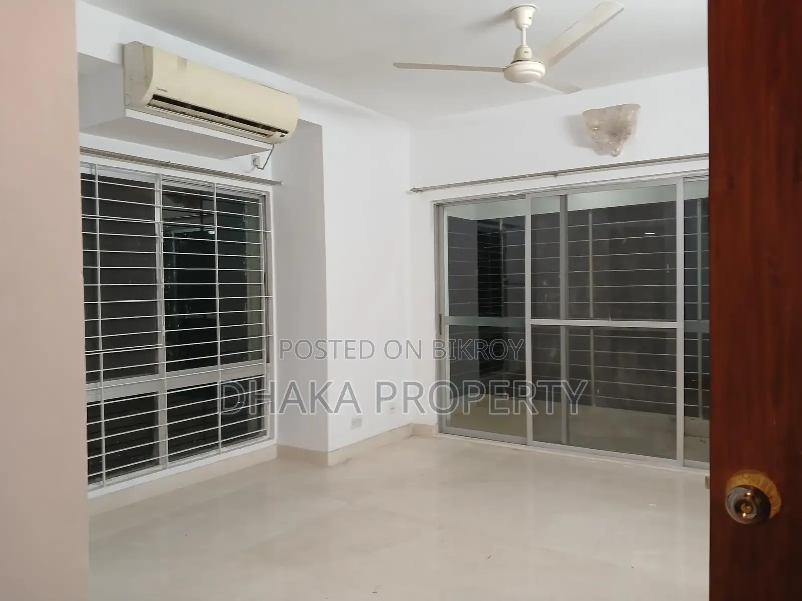 4Bed Wonderful Apartment Rent At Gulshan Diplomatic Zone