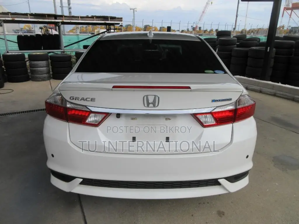 Honda Grace PUSH DX PACKAGE 2020