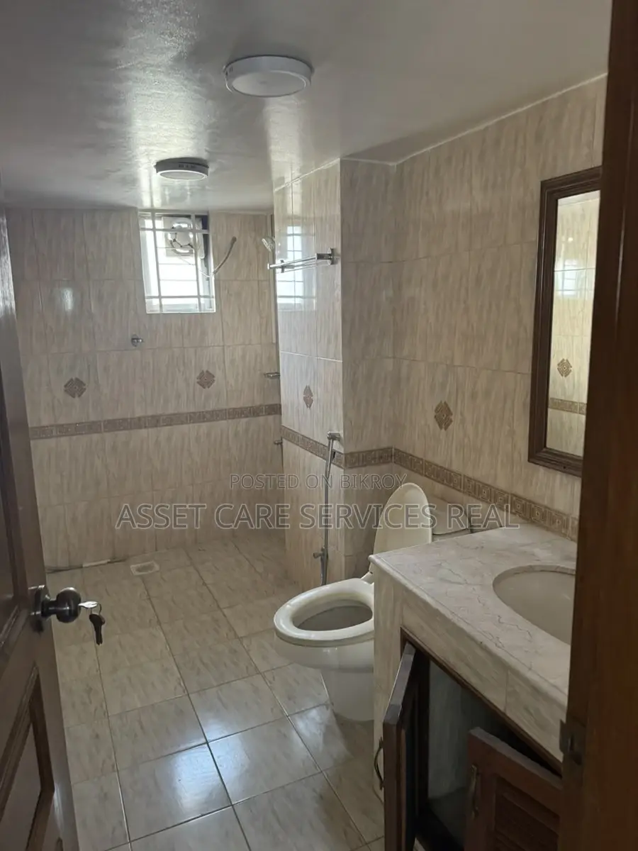 Excellent Location Office Space for Rent in Gulshan-2 North