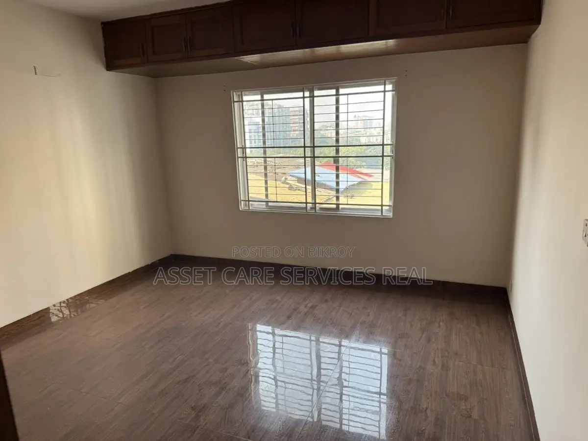 Excellent Location Office Space for Rent in Gulshan-2 North