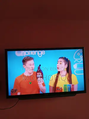 32" Smart LED TV