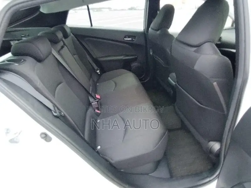 Toyota Prius S SAFETY SENSOR 2021
