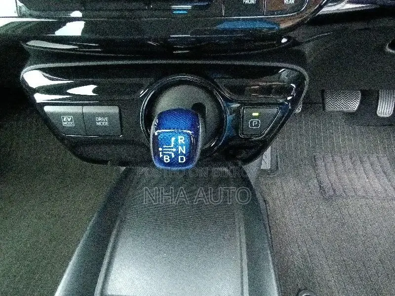 Toyota Prius S SAFETY SENSOR 2021