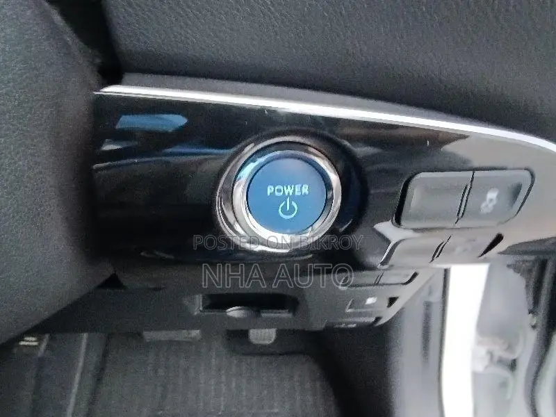 Toyota Prius S SAFETY SENSOR 2021