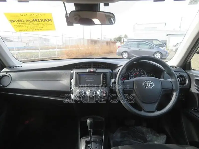 Toyota Axio EX NON HYB 4 POINT 2021
